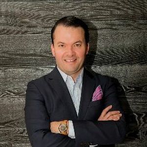 Meet your Posher, Eduardo